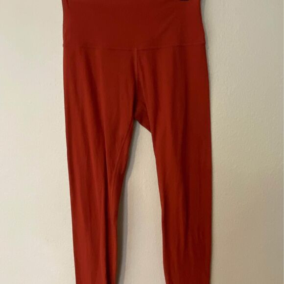 Lululemon Ribbed Align 25” size 6 - Picture 3 of 5